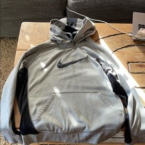Nike Therma-Fit Swoosh Hoodie